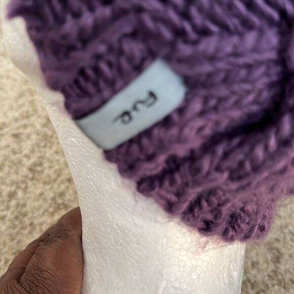 Fur Cable knit Hat O/S - Picture 3 of 6